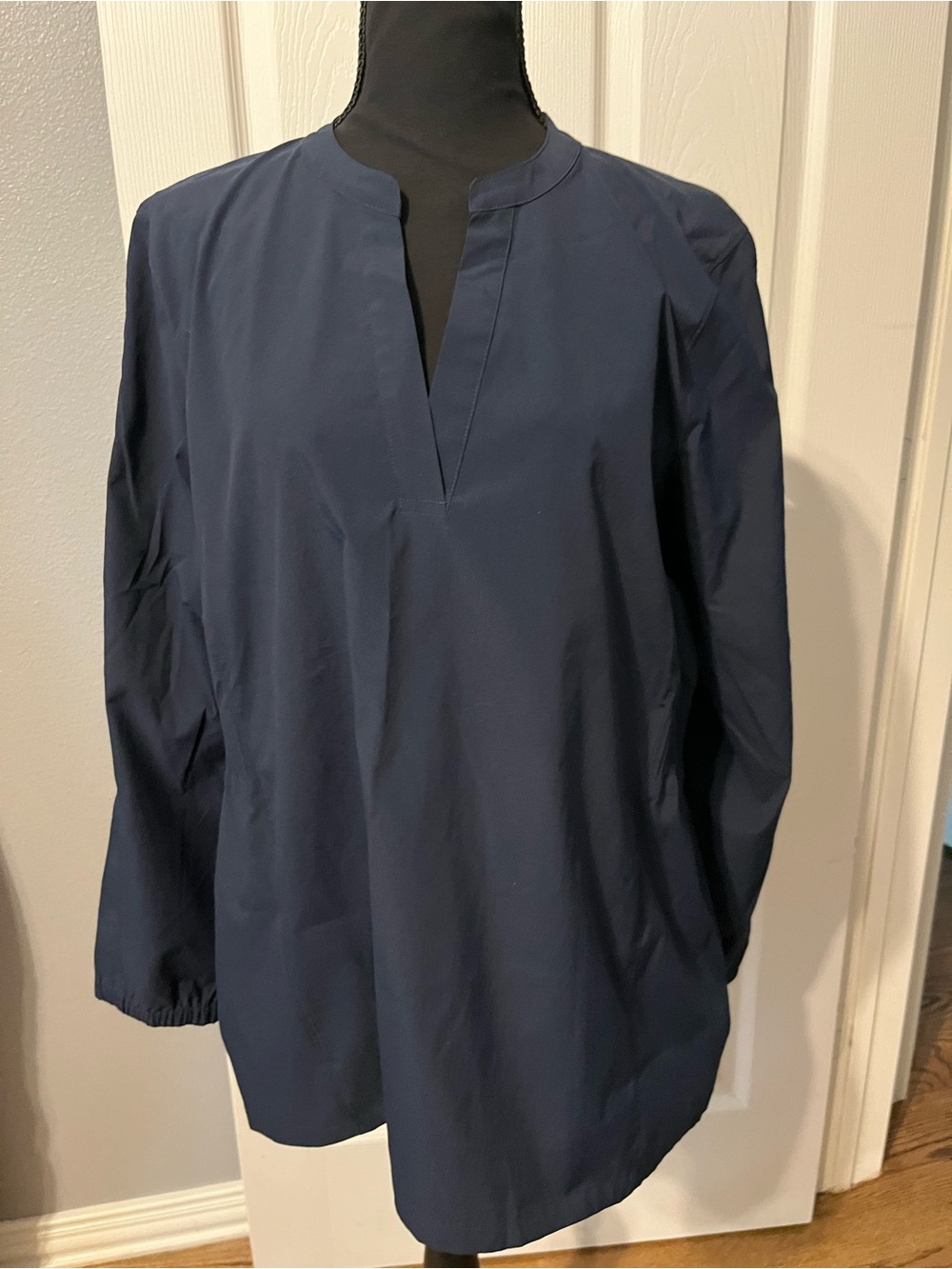 Athleta Navy Long-Sleeve Pullover Tunic